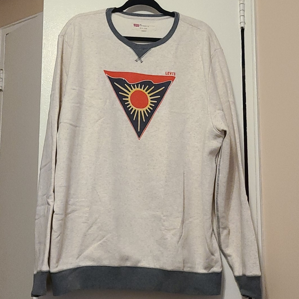 Men's Levi's sweater
